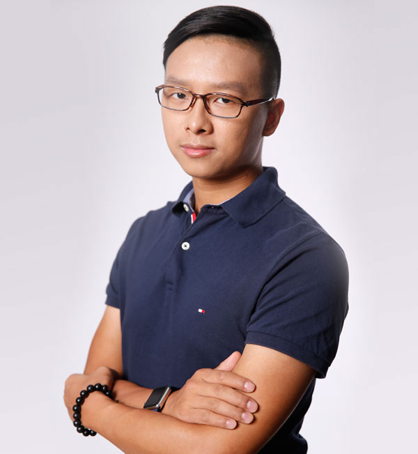 同款社區(qū)“See”CEO萬(wàn)旭成：學(xué)霸大一休學(xué)創(chuàng)業(yè)，半年自學(xué)編程，年入數(shù)十萬(wàn)