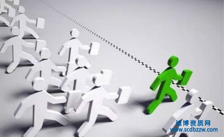 建筑企業(yè)主項(xiàng)資質(zhì)與增項(xiàng)資質(zhì)的區(qū)別？